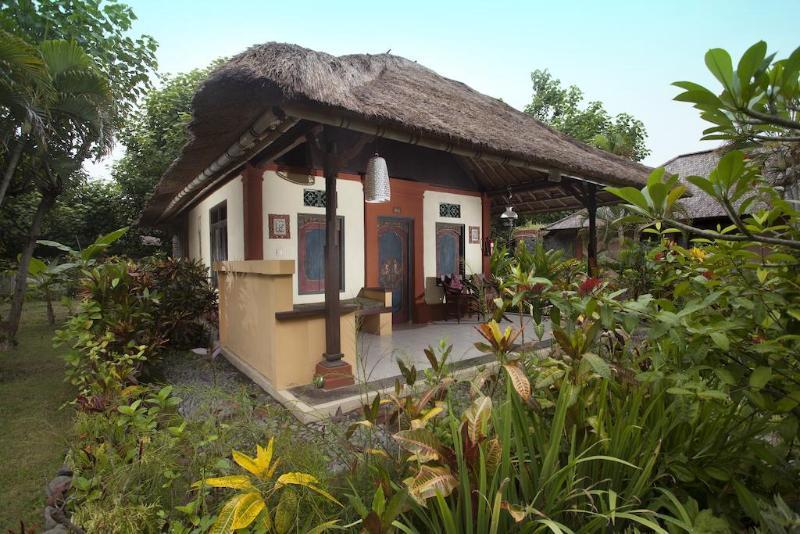 Taman Sari Bali Cottages Banyuwedang Екстериор снимка